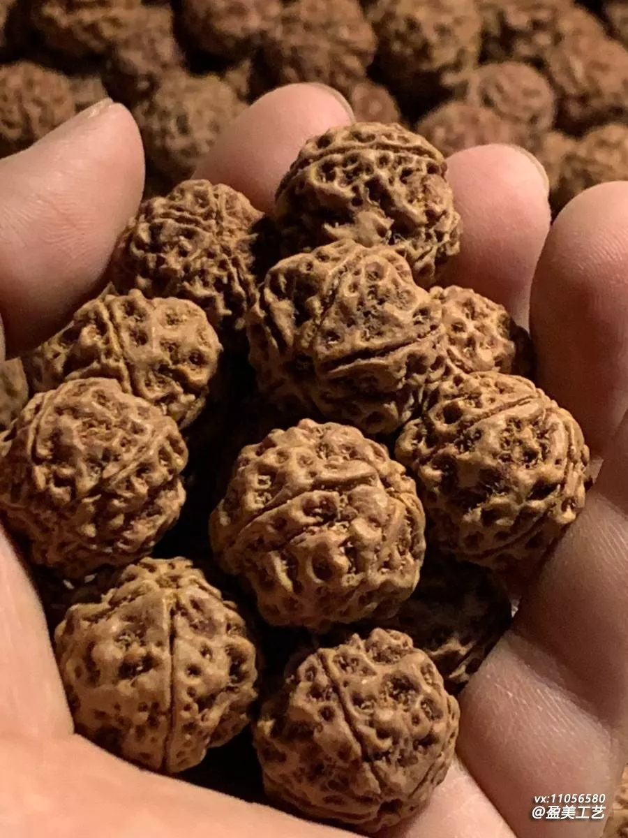 金刚打底用什么刷子好 硬毛刷还是纳米刷